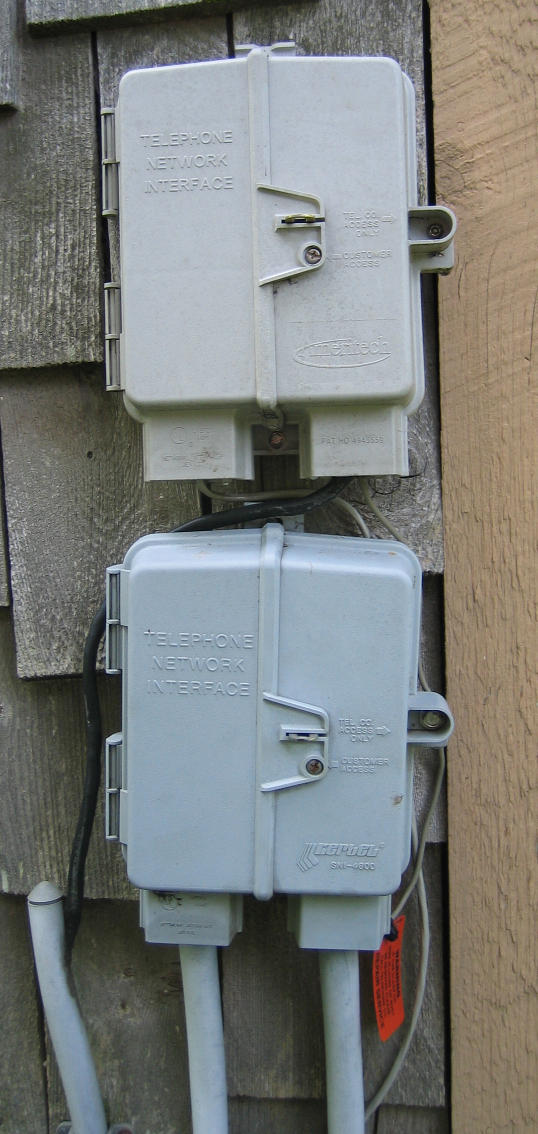 Foto Asli Network Interface Device Box
